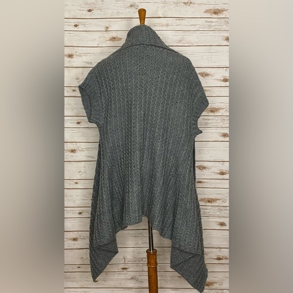 BCBGMaxAzria chunky knit open front cardigan sweater - Picture 5 of 6